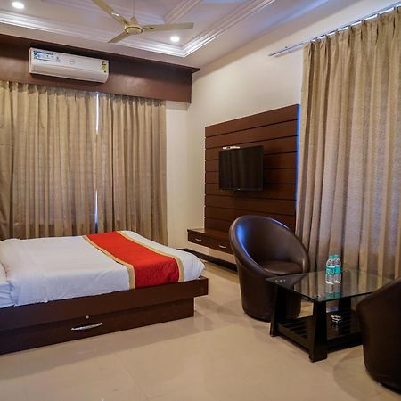 Tiger'S Trail Hotel & Food Court Kumbhalgarh Bagian luar foto