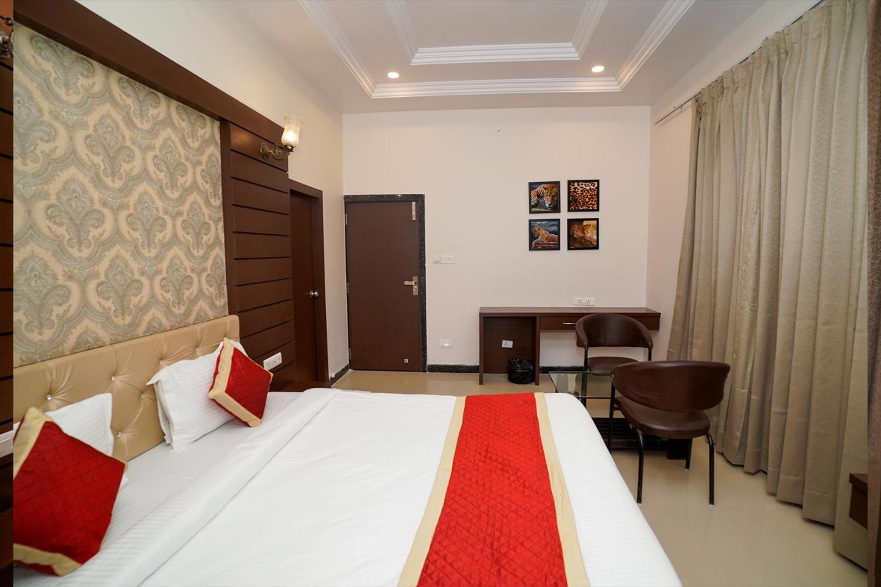 Tiger'S Trail Hotel & Food Court Kumbhalgarh Bagian luar foto