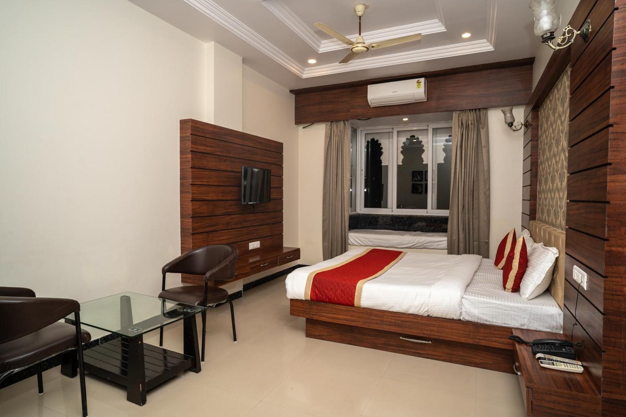 Tiger'S Trail Hotel & Food Court Kumbhalgarh Bagian luar foto