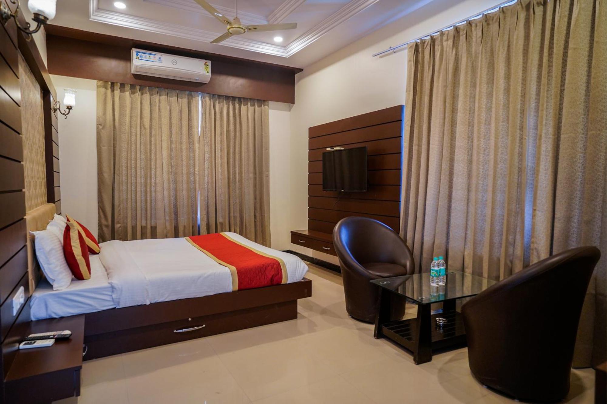 Tiger'S Trail Hotel & Food Court Kumbhalgarh Bagian luar foto